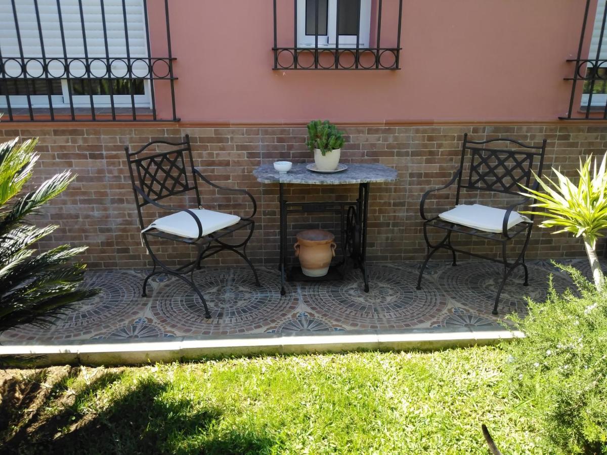Apartamento Laila,Sevilla, อัลกาลา เด กัวไดรา ภายนอก รูปภาพ