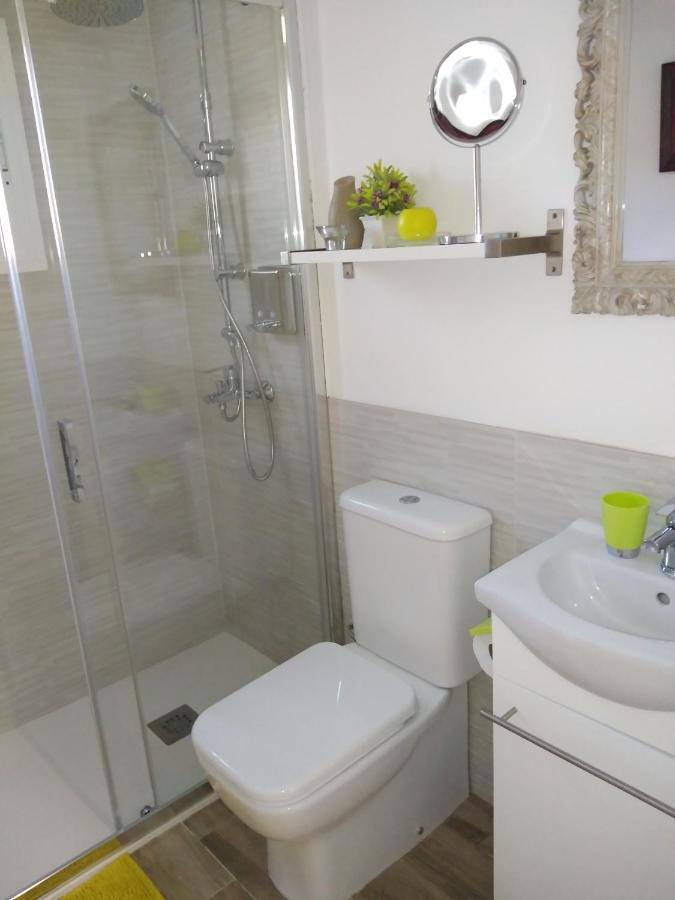 Apartamento Laila,Sevilla, อัลกาลา เด กัวไดรา ภายนอก รูปภาพ